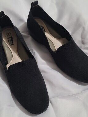 New Edition Comfort Slip-On Flats in Black -Size 7